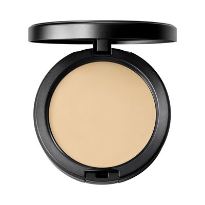 BASE NC12  STUDIO FIX POWDER 